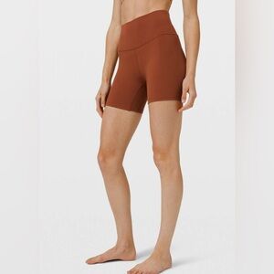 6 inch Lululemon Align Shorts in Terracotta
